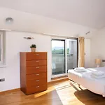Flateli Penthouse Jaume I Apartment Girona